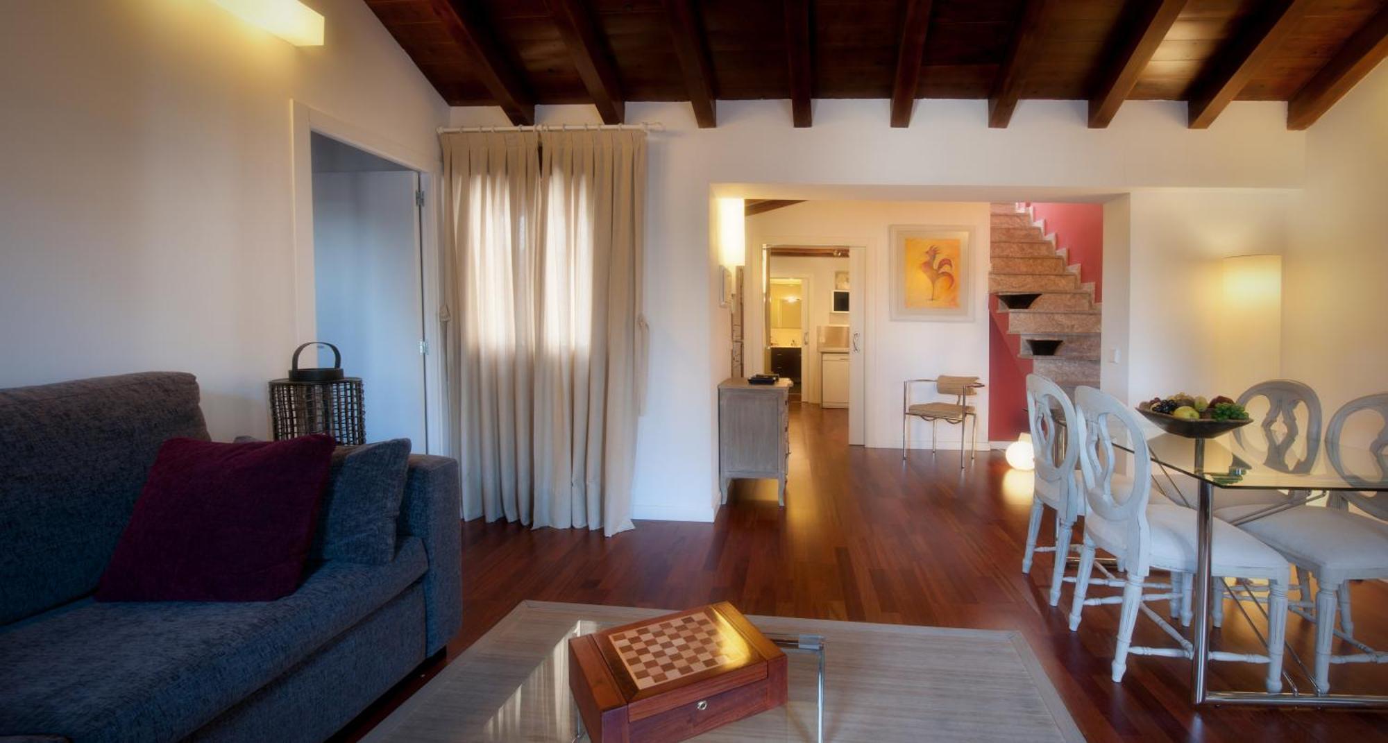 Apartamentos Abad Toledo Bilik gambar